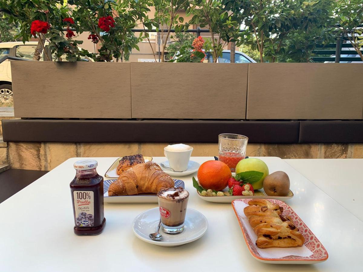 B&B Palazzo Storico Di Nicola เปสการา ภายนอก รูปภาพ