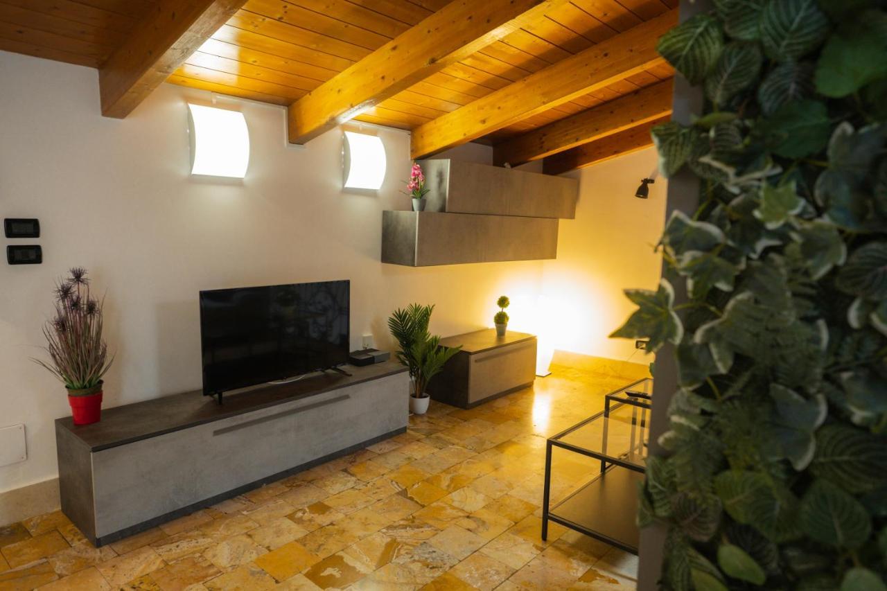 B&B Palazzo Storico Di Nicola เปสการา ภายนอก รูปภาพ