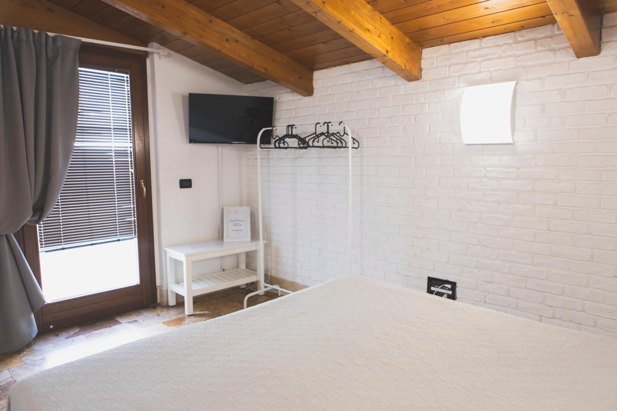 B&B Palazzo Storico Di Nicola เปสการา ภายนอก รูปภาพ